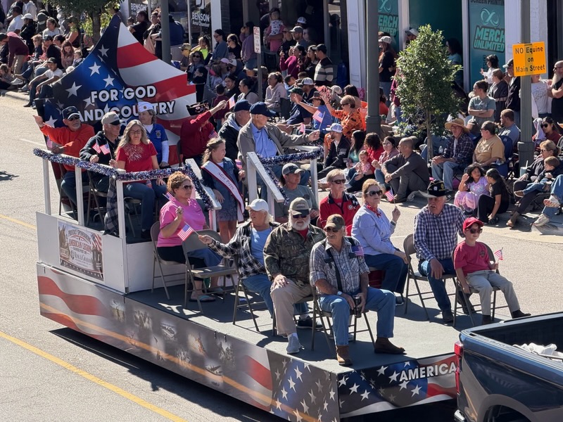 parade2